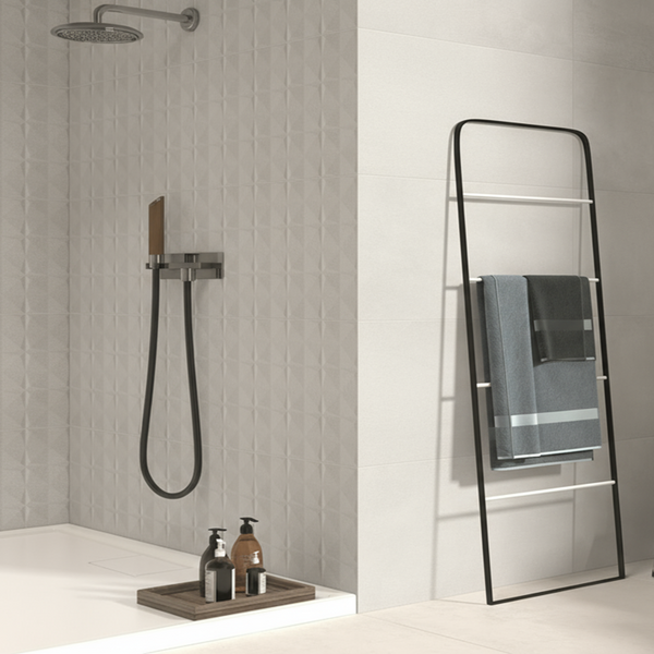 Subway Perla Tiles in Shower Room