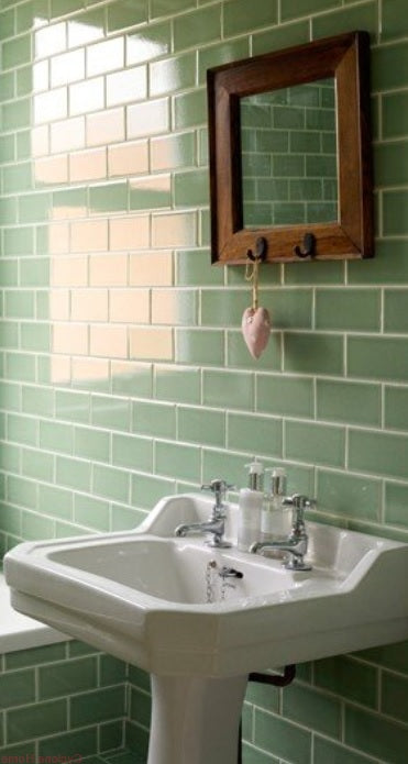 Metro Manzana in Customer Bathroom