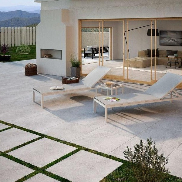 Medici Slate Effect Outdoor Tile in Fancy Garden